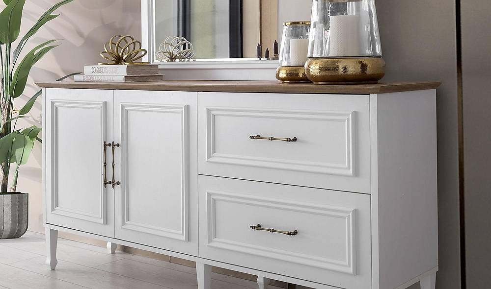 Trina Console
