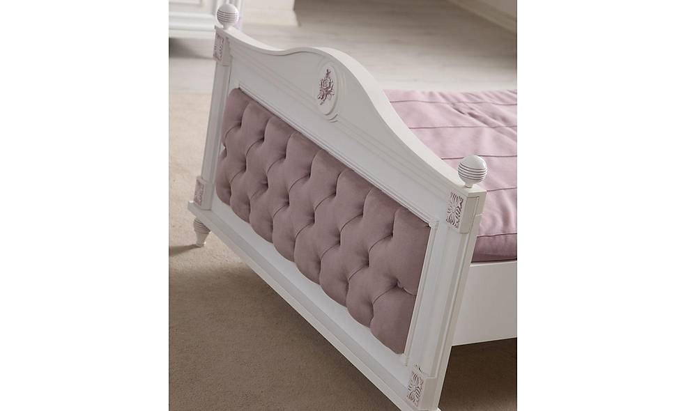 White Romantic Bedstead and Headboard