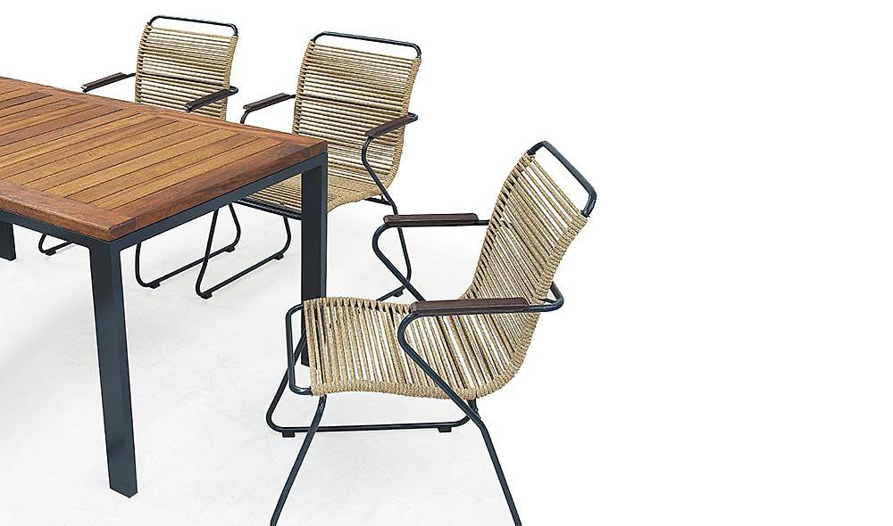 Rado Garden Table Set