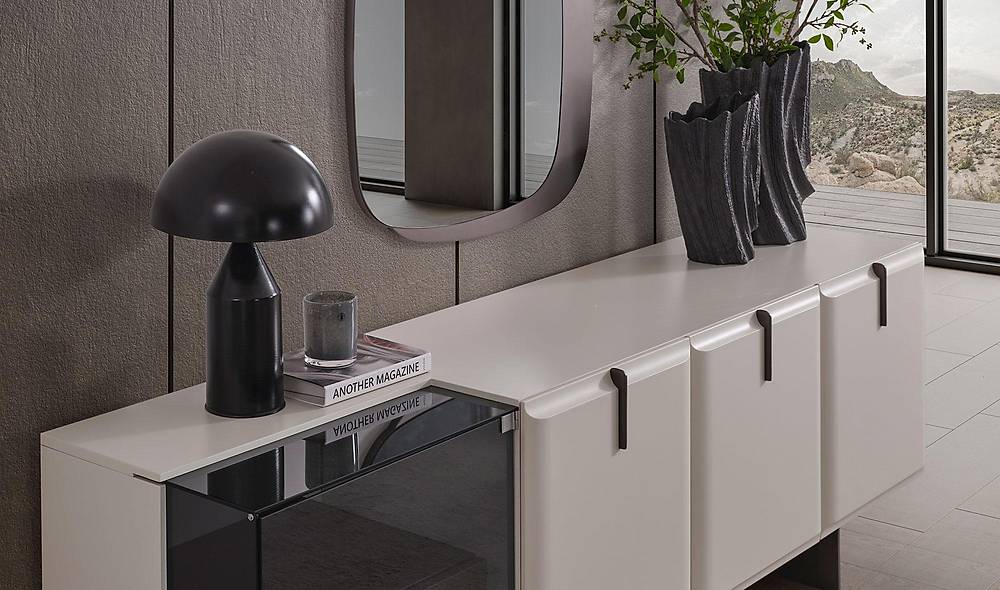 Tinase Dining Room