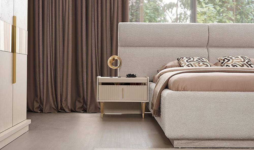 Prisman Bedstead and Headboard