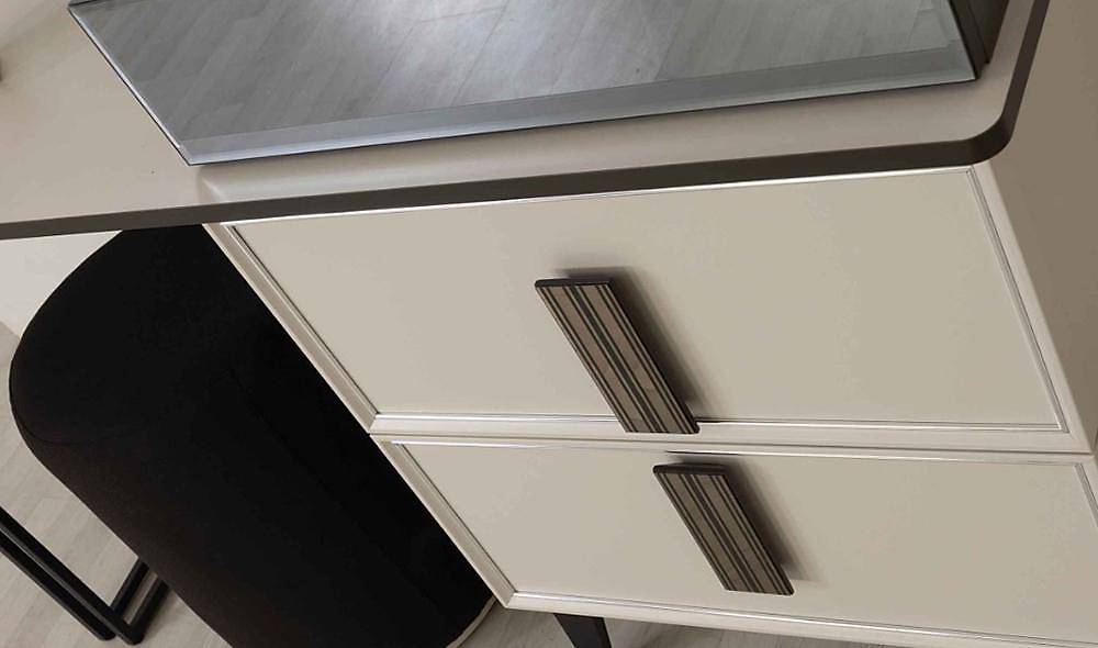 Sarmaşık Dresser