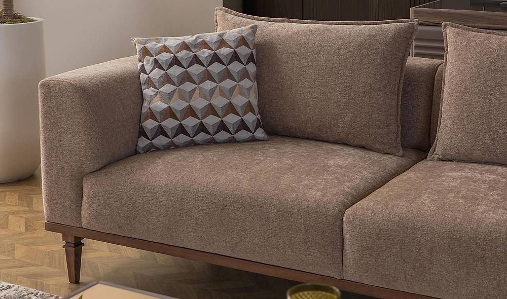 Lova Sofa Set