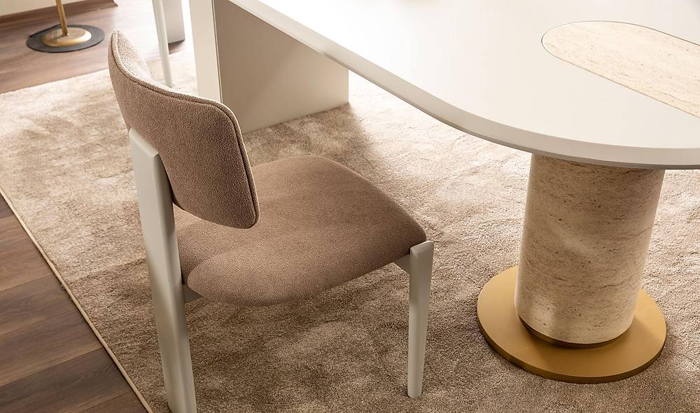 Arty Dining Table Set