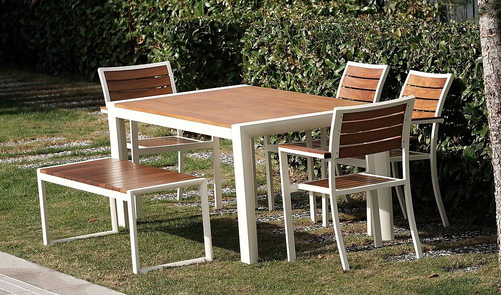 Everest Garden Table Set