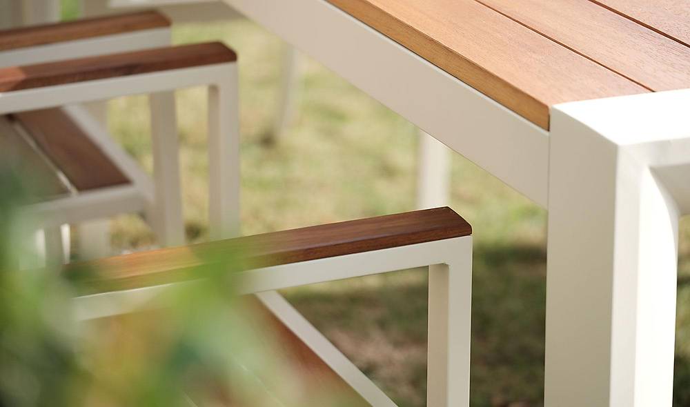 Everest Garden Table Set