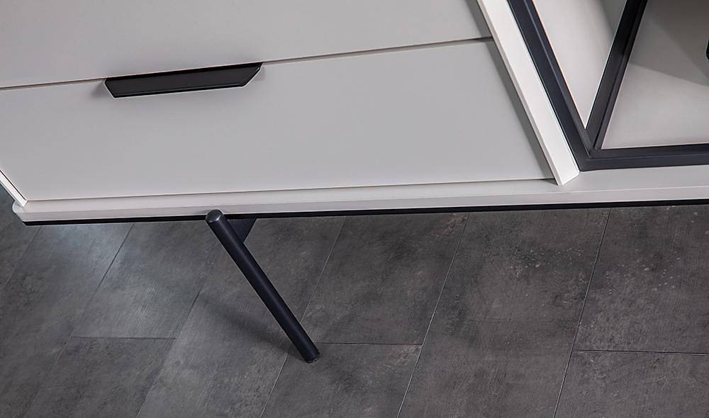 Asus Dining Room