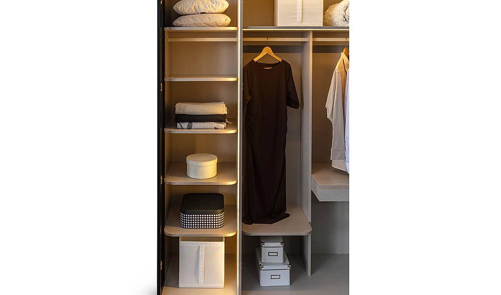 Volare Base Bedroom