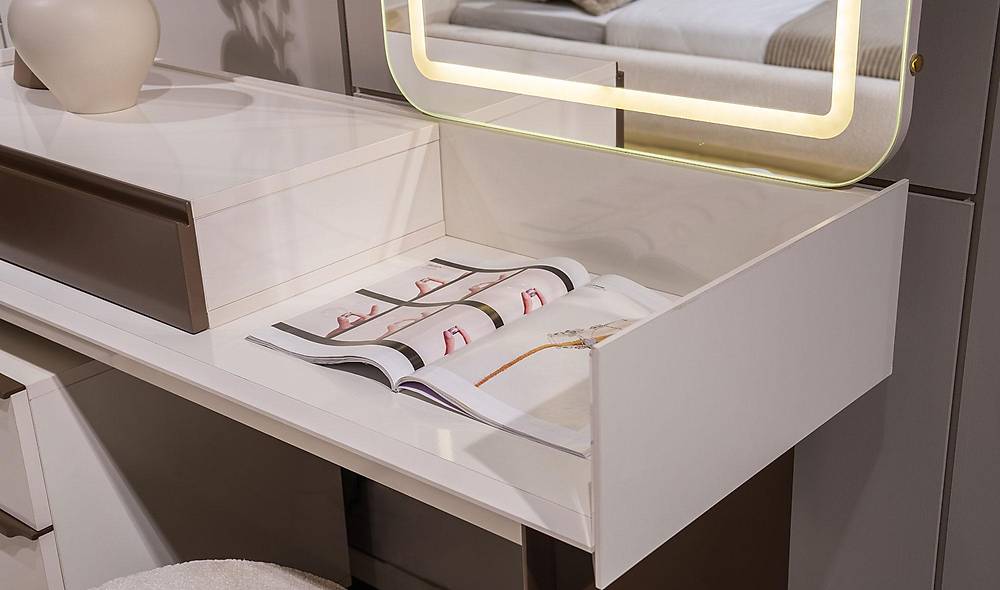 Minax Base Bedroom - 6 Door