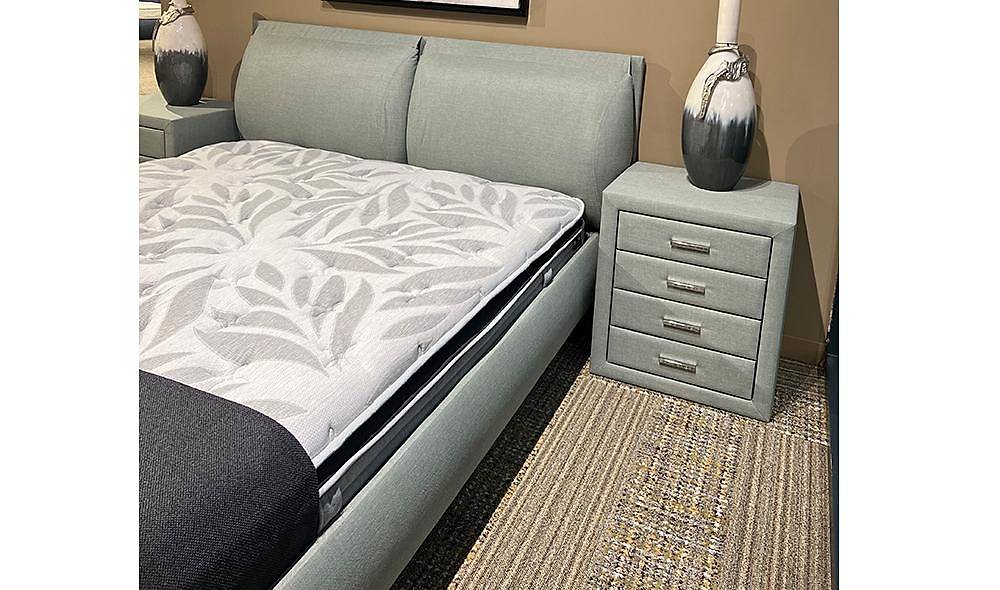 Yatsan Priviledge Nightstand - Mint