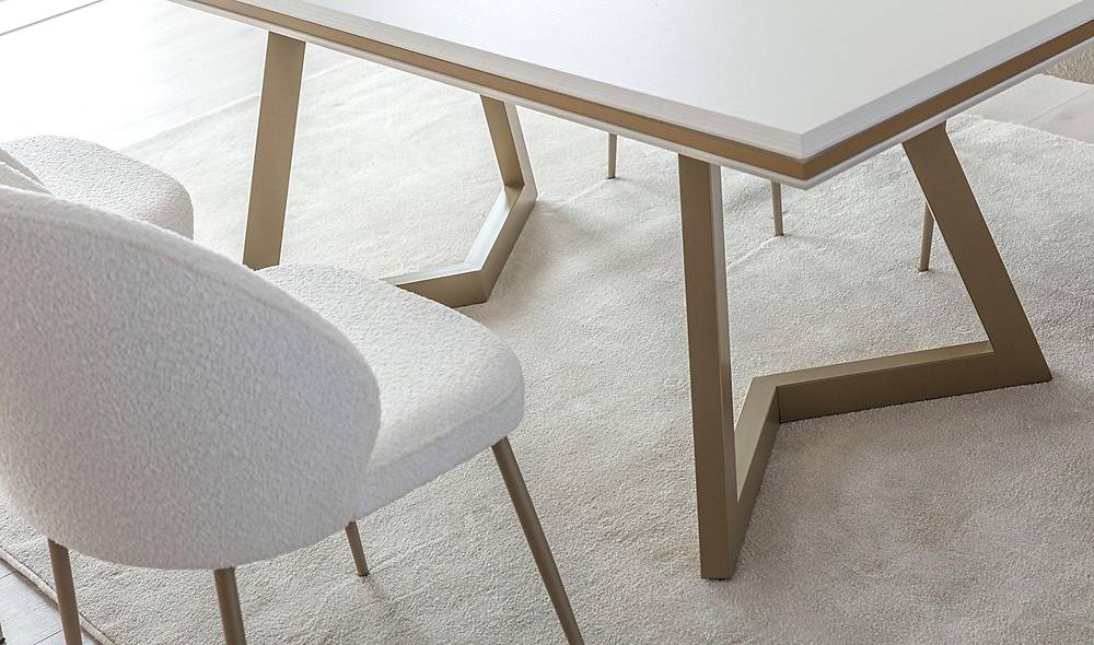 Colina Dining Room