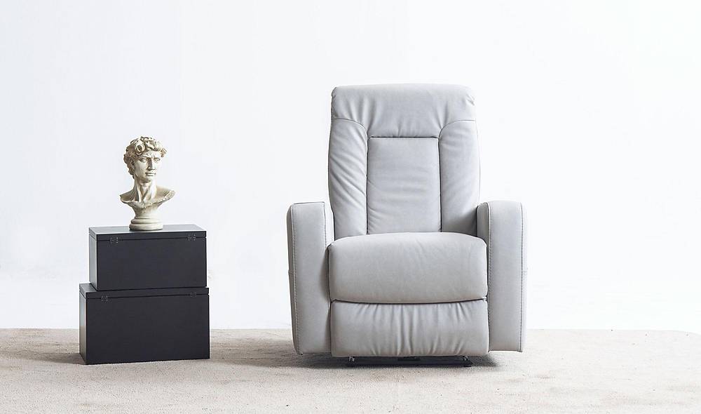 Mihenk Recliner