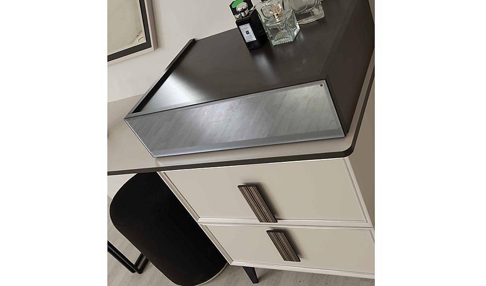 Sarmaşık Dresser