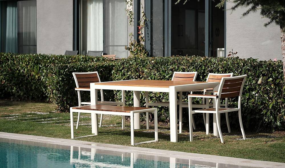 Everest Garden Table Set