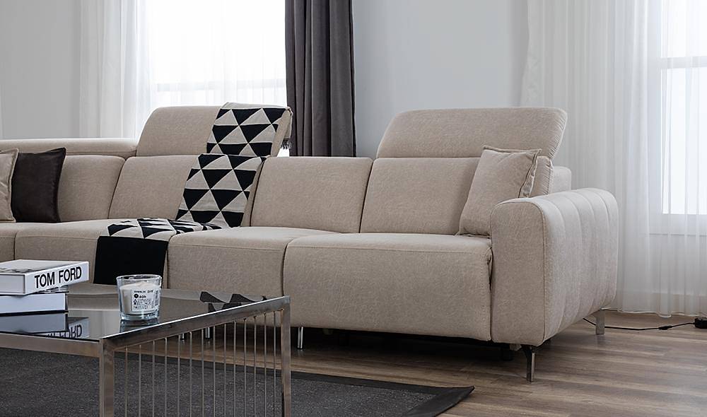 Dat�a Corner Set With Motor