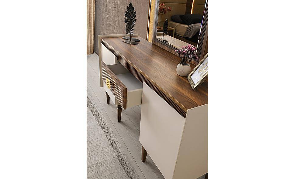 Haliç Dresser
