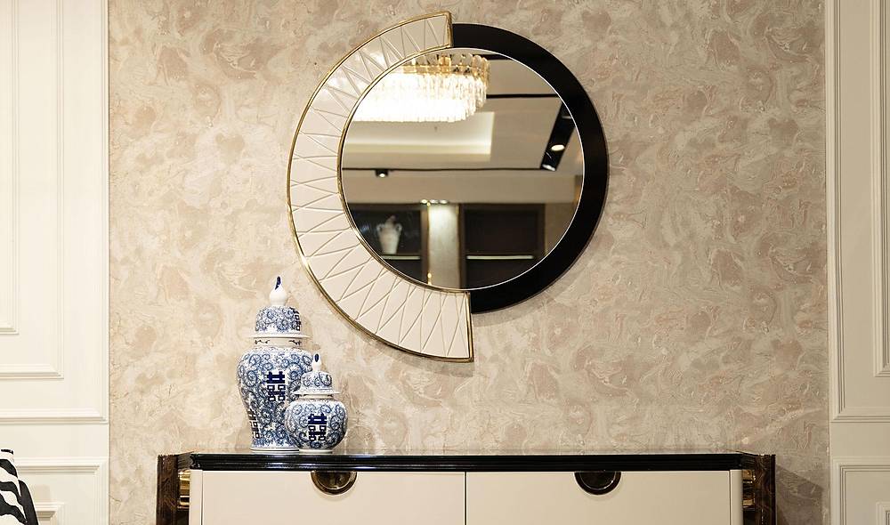 Manu Sideboard