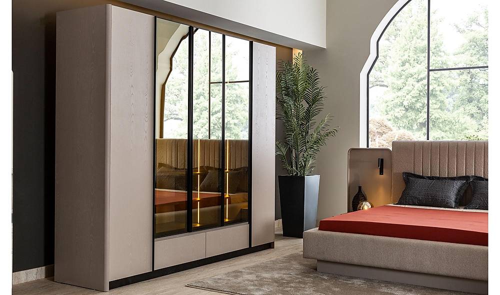 Plus Bedroom