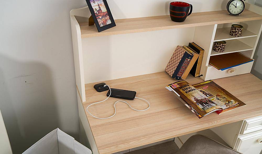 Tloft Teen Room