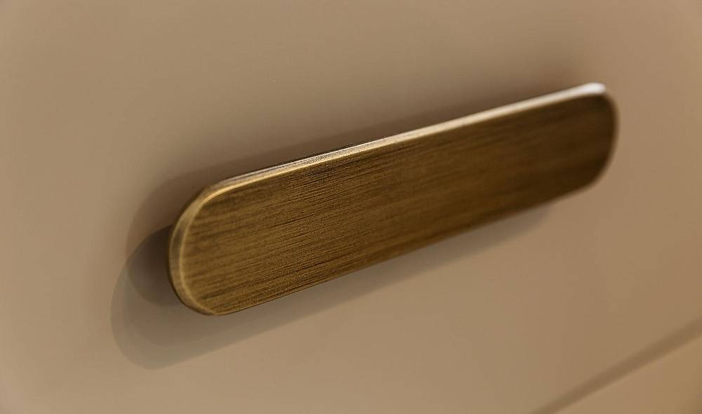 Mavera Dressing Room