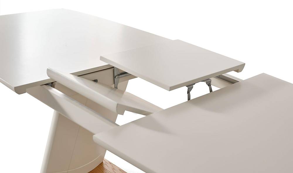 Wolke Dining Table Set