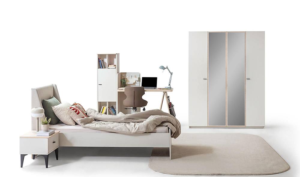 Ester Teen Room