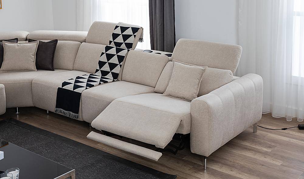 Dat�a Corner Set With Motor