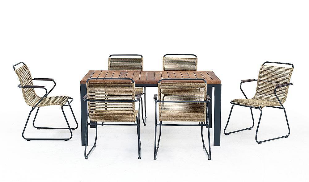 Rado Garden Table Set