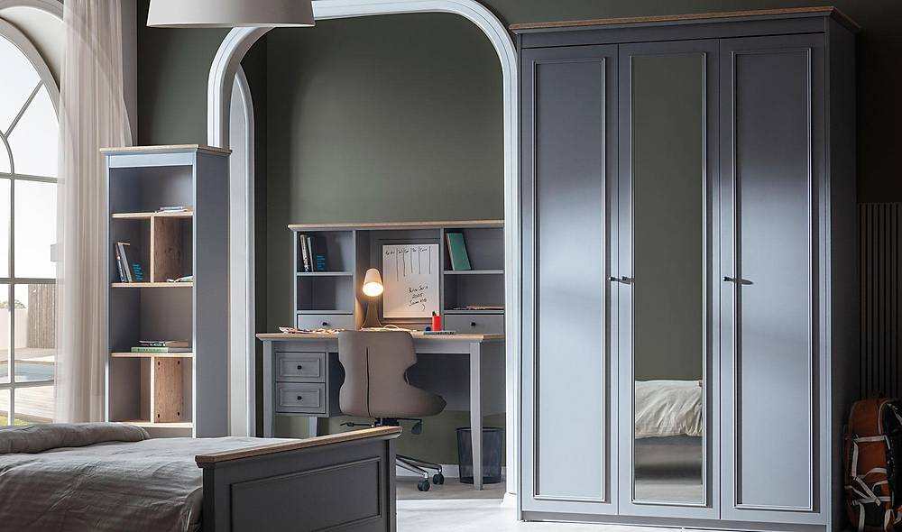 Pars Teen Room