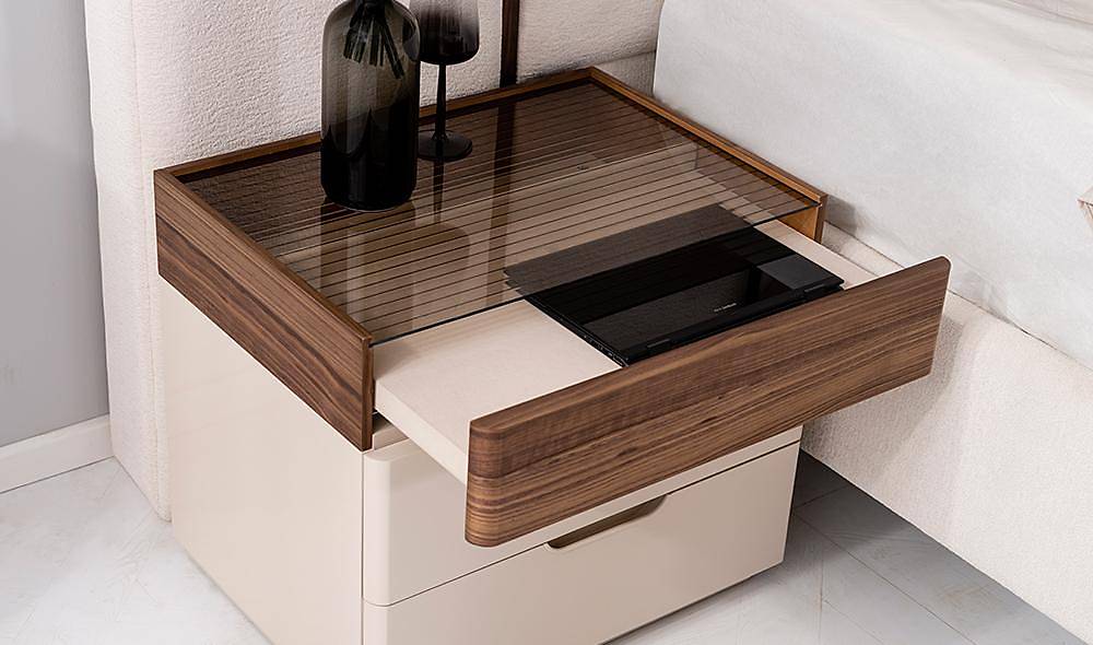 Ring Base Bedroom