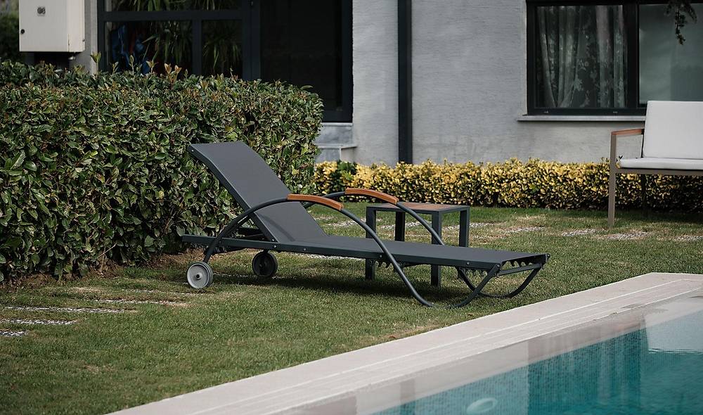 Limyra Sunbed
