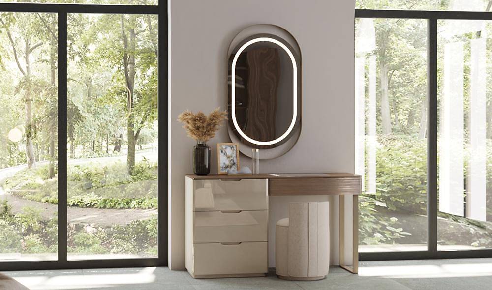 Ring Base Bedroom