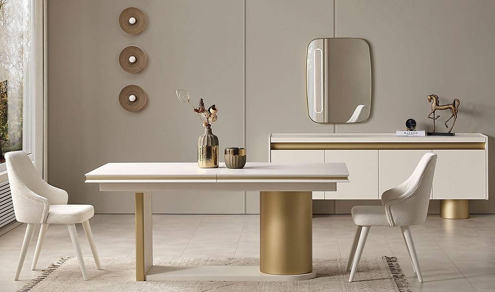 Hennes Dining Room