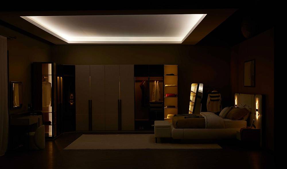 Fox Bedroom with Base - Corner Wardrobe