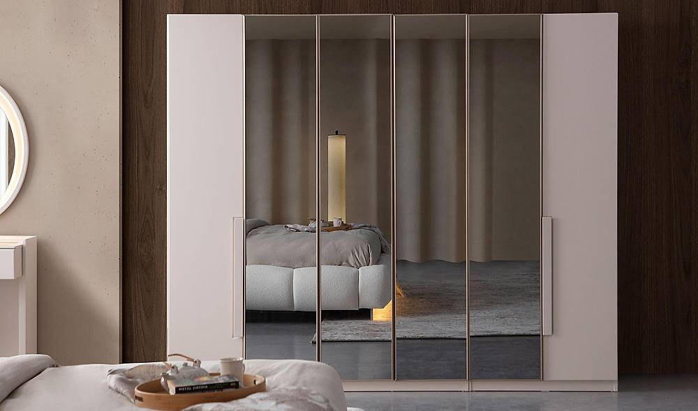 Dany Base Bedroom