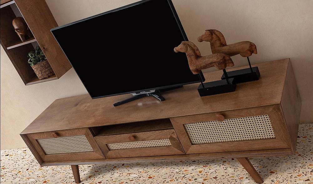 �svi�re Dining Room - Walnut