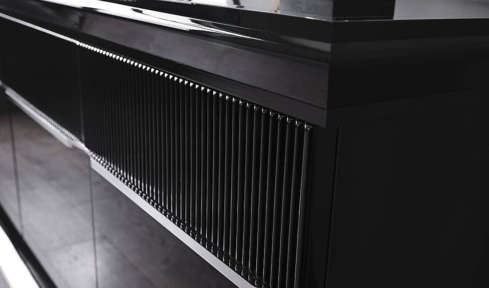 Clara Black Silver Dining Room