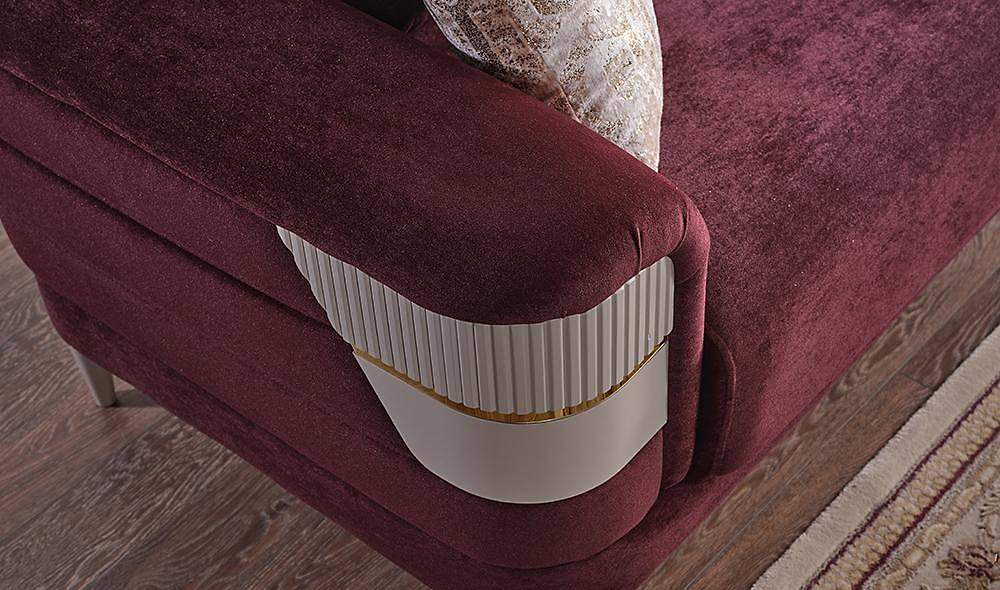 Adesa Sofa