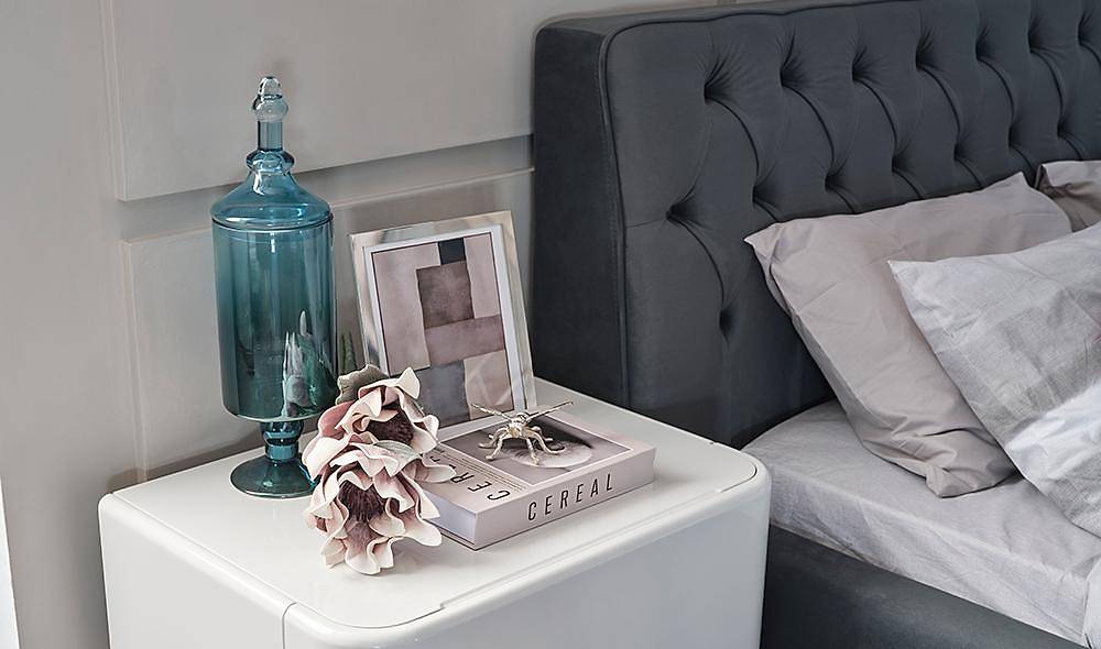 Verde Bedroom