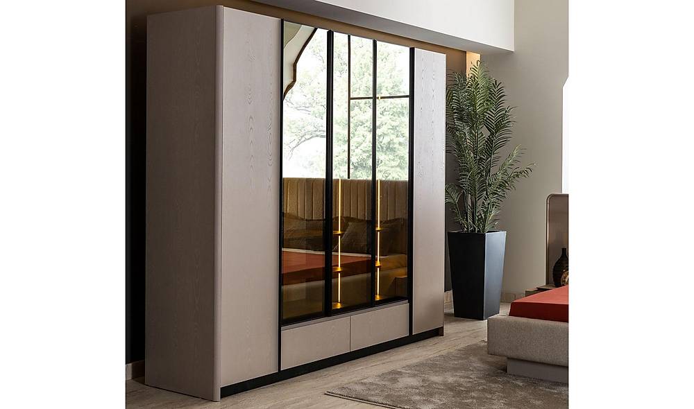 Plus Bedroom