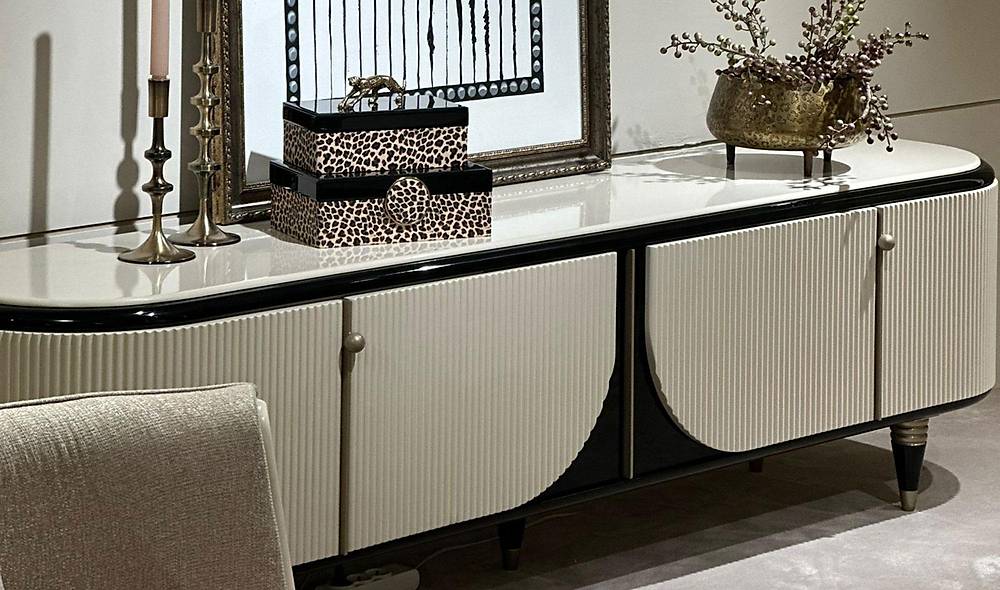 Seramoni Dining Room