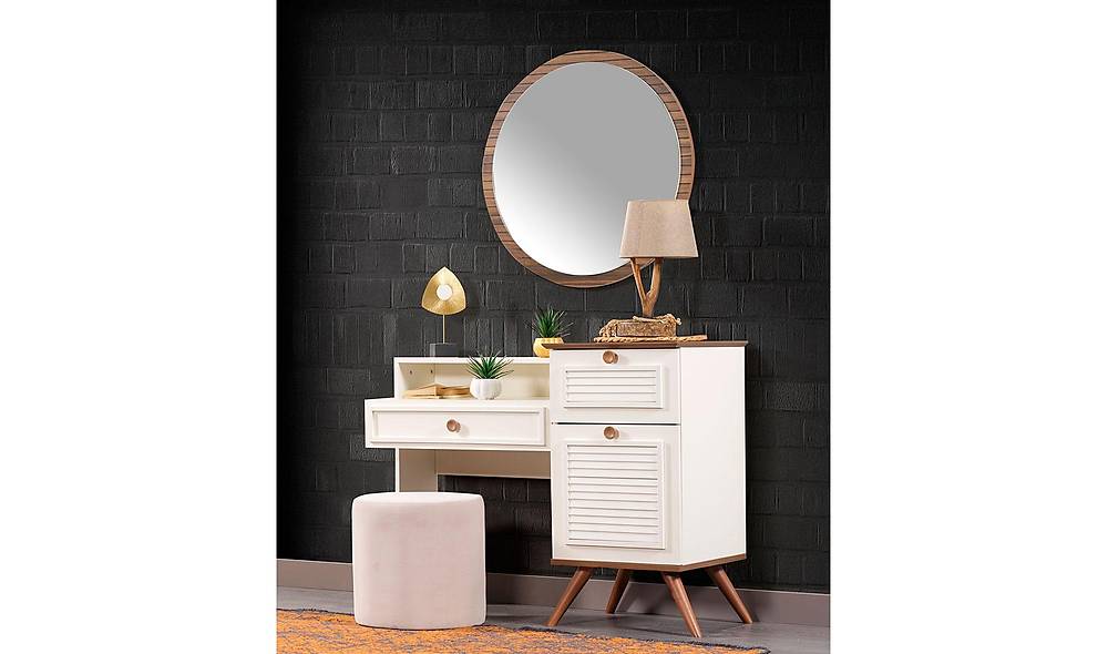 Viola Bedroom