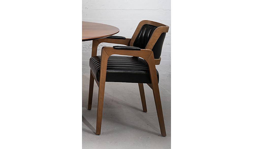 Valeron Table Set