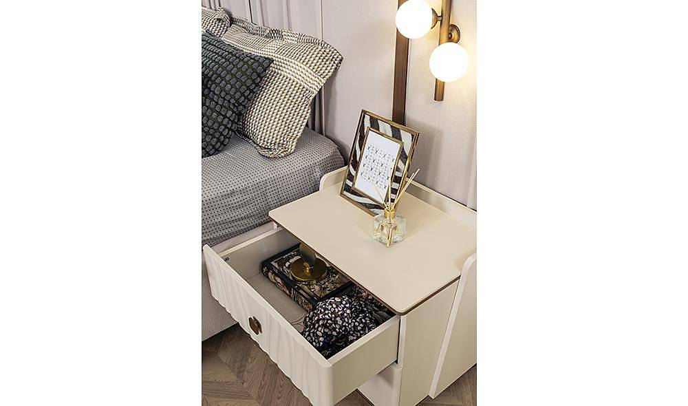 Lorenzo Base Bedstead and Headboard