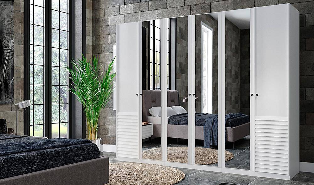 Vanessa Bedroom