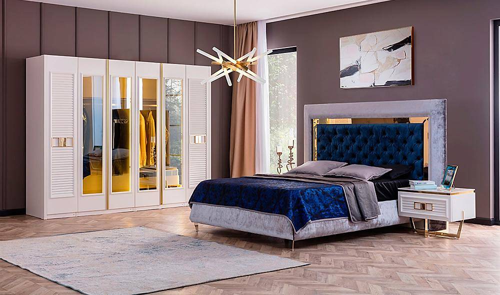 Serenıty Door Bedroom