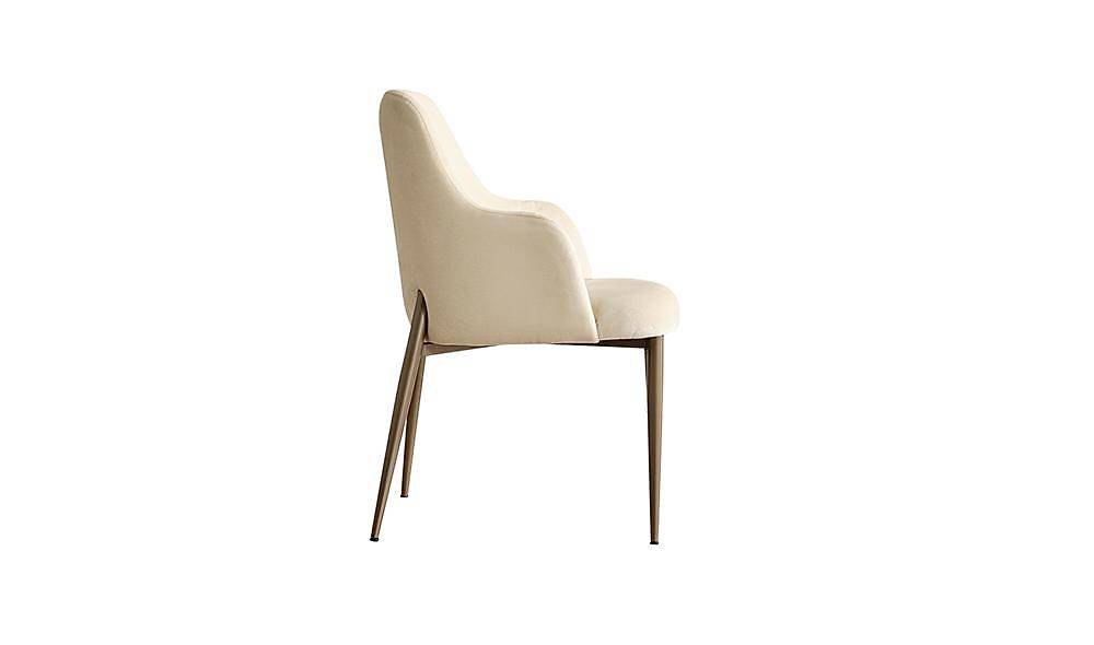 Claria Dining Room