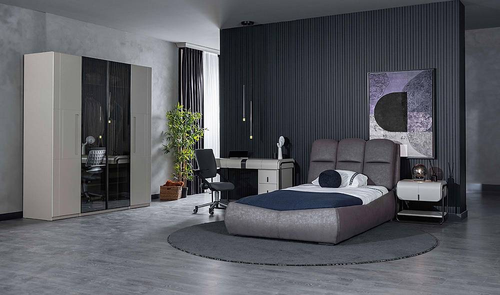 Bruno Teen Room