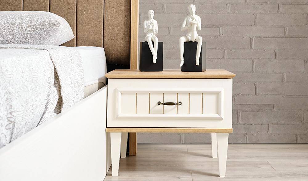 Estanze Bedroom with Base