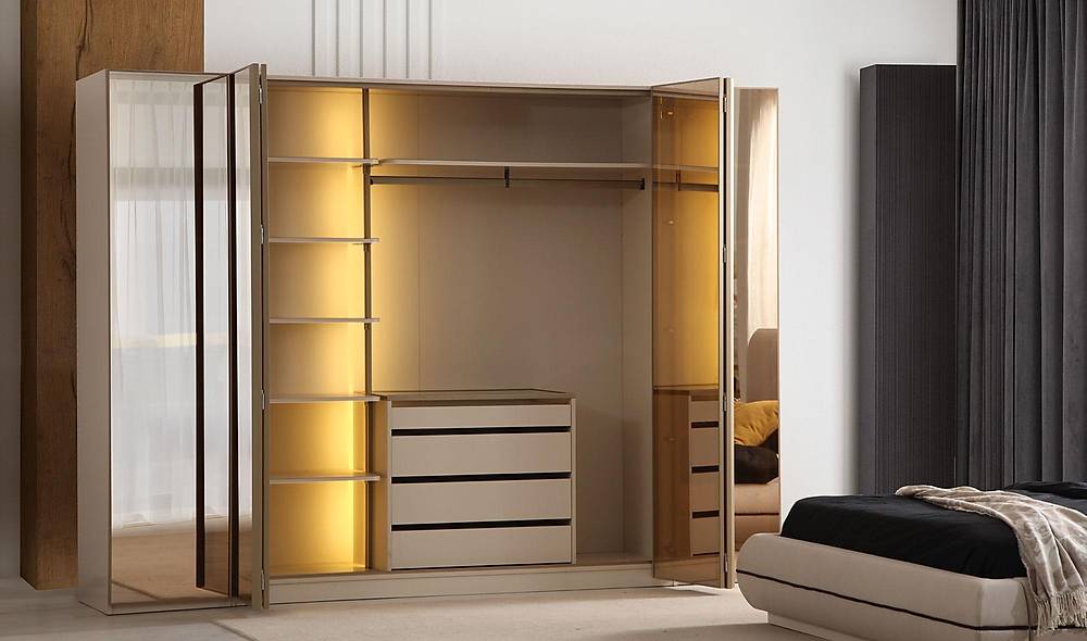 Fresco Base Bedroom - 6 Door